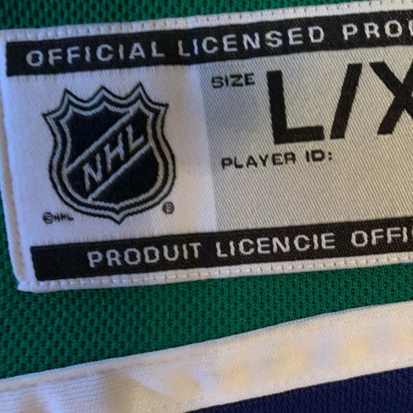 Youth Signed Pettersson Jersey - Picture 2 of 5